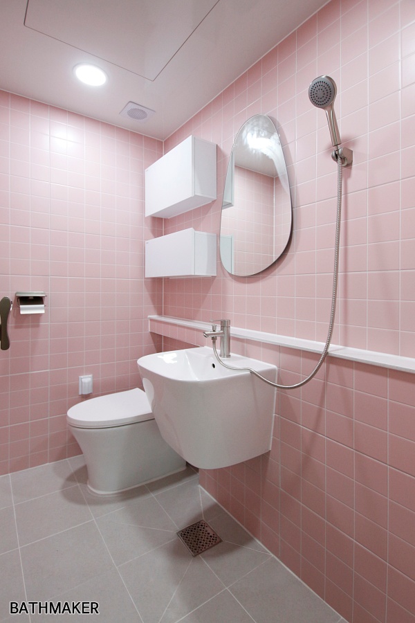경기도광주 빌라욕실인테리어 러블리한 핑크욕실 모자이크타일 화장실리모델링