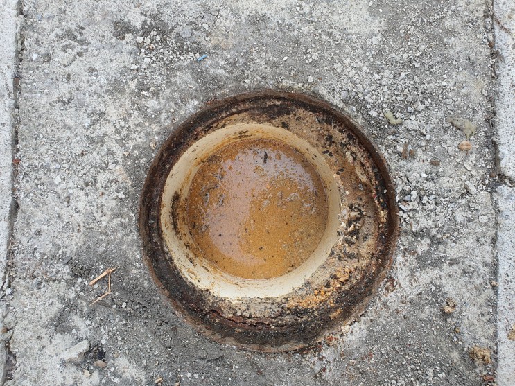 기름으로 막힌 하수구 뚫는법 맨홀에서 뚫기 광주 용인 처인구