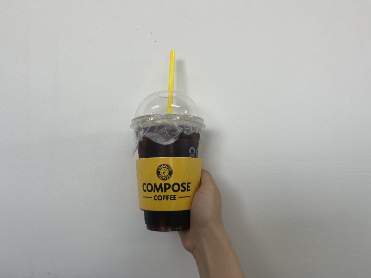  구로 컴포즈커피 메뉴 와플과 아메리카노