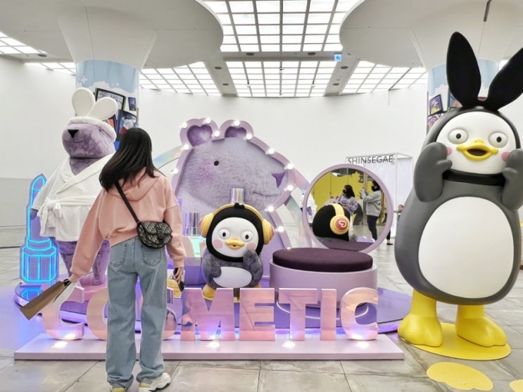 펭하 펭수, 부산에 오다! 해운대 신세계백화점 센텀시티 푸빌라 X 펭수 팝업스토어 / 펭수 카페 (카페 메뉴판 / 포토 인생 네 컷 가격) 펭하 펭수, 부산에 오다! 해운대 신세계백화점 센텀시티 푸빌라 X 펭수 팝업스토어 / 펭수 카페 (카페 메뉴판 / 포토 인생 네 컷 가격)