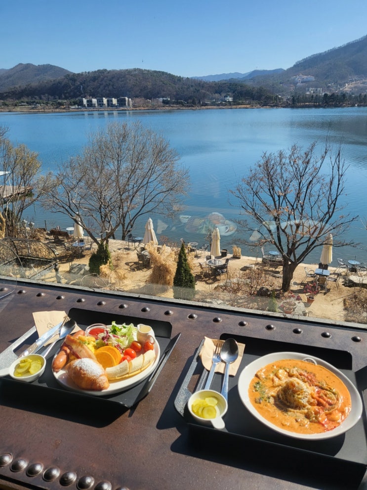  엄청난 규모에 놀란 남양주 브런치 카페 '대너리스' (주차정보)