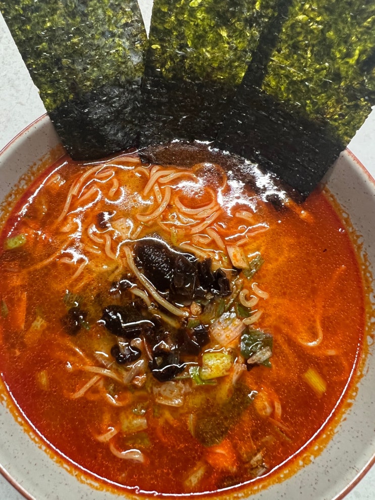  풀무원 돈코츠라멘 가격과 리뷰 먼가 부족한 느낌?