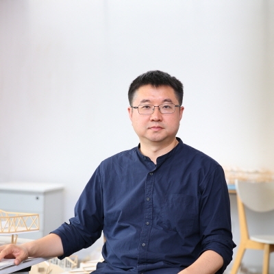  빛과 그림자, 시간의 흐름을 충실히 반영한 주민을 위한 복합 공간