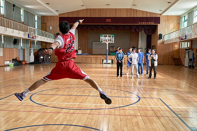 영화 리바운드 줄거리 정보 장항준 감독 김은희 작가 안재홍 실화 농구 영화