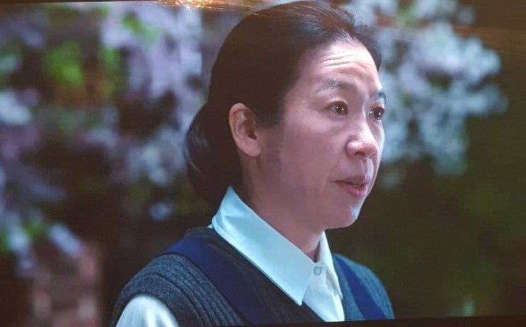 '더 글로리' 강현남역 염혜란, "부디 사랑을 주세요" 편지에 오열...김은숙의 이유 있는 자신감 '더 글로리' 강현남역 염혜란, "부디 사랑을 주세요" 편지에 오열...김은숙의 이유 있는 자신감