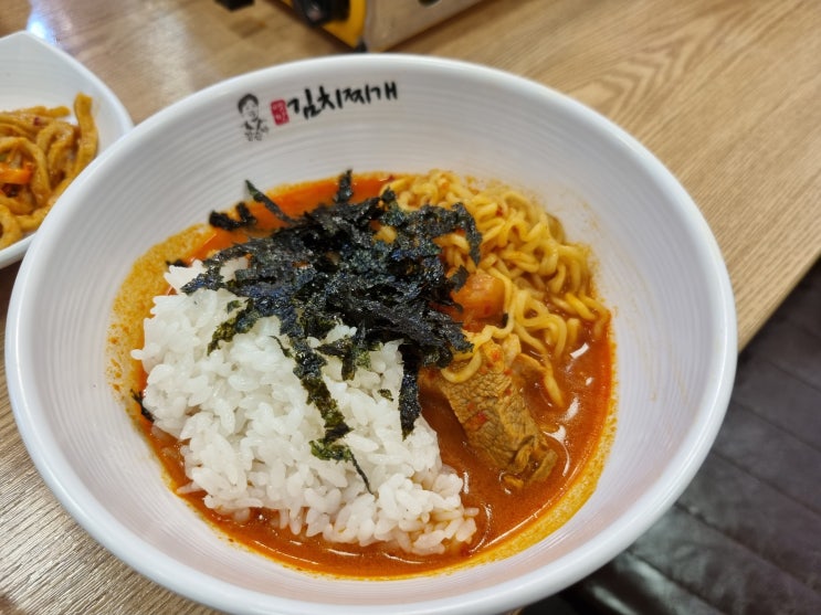  [김치찌개비교]강순자김치찌개 vs 백채김치찌개 뭘먹어야 하나?