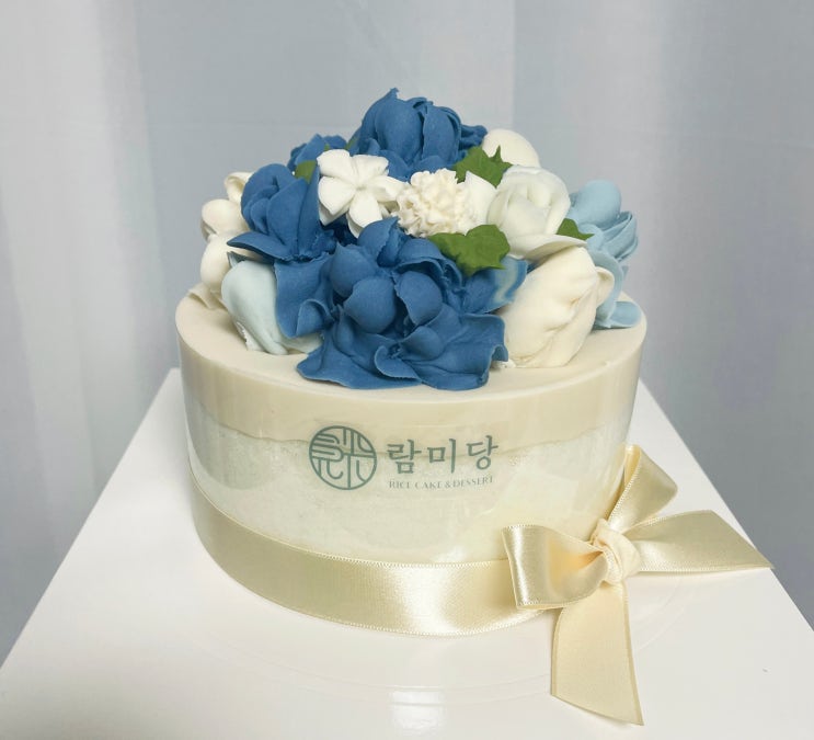  성남케이크 - 비주얼부터 너무 예쁜 기념일 날 추천 성남떡케이크 람미당