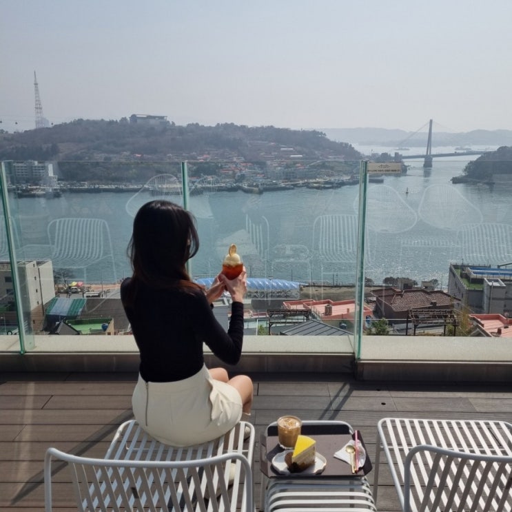  여수 오션뷰 카페 고소동 벽화마을 낭만카페
