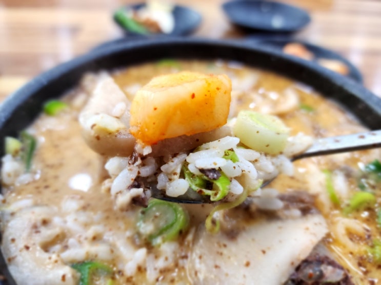  안산 순대국 맛집 한 그릇 비우면 하루가 든든한 큰맘 할매순대국
