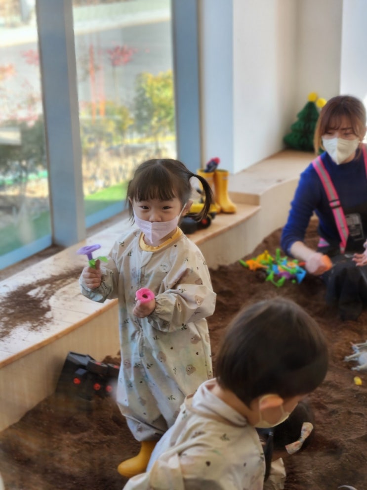  울산 드로잉 키즈 카페 리틀크레파스에서 아이와 함께 오감놀이 미술체험하기
