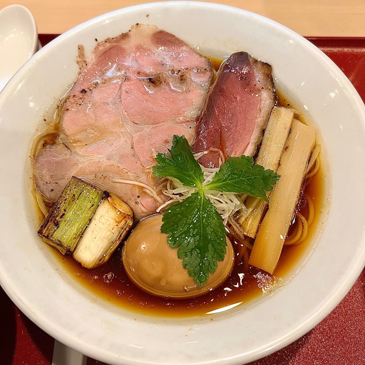 오사카 먹부림 기록 / 일본 현지인들로 가득한 찐 라멘맛집 모에요 멘스케