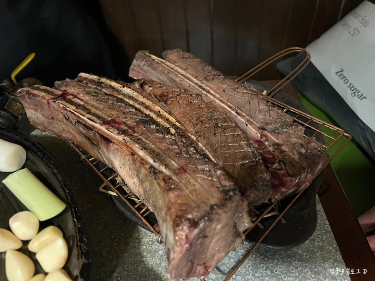 용산/삼각지 맛집 몽탄 짚불구이 :: 주말 일요일 웨이팅 그리고 우대갈비 6인분!!