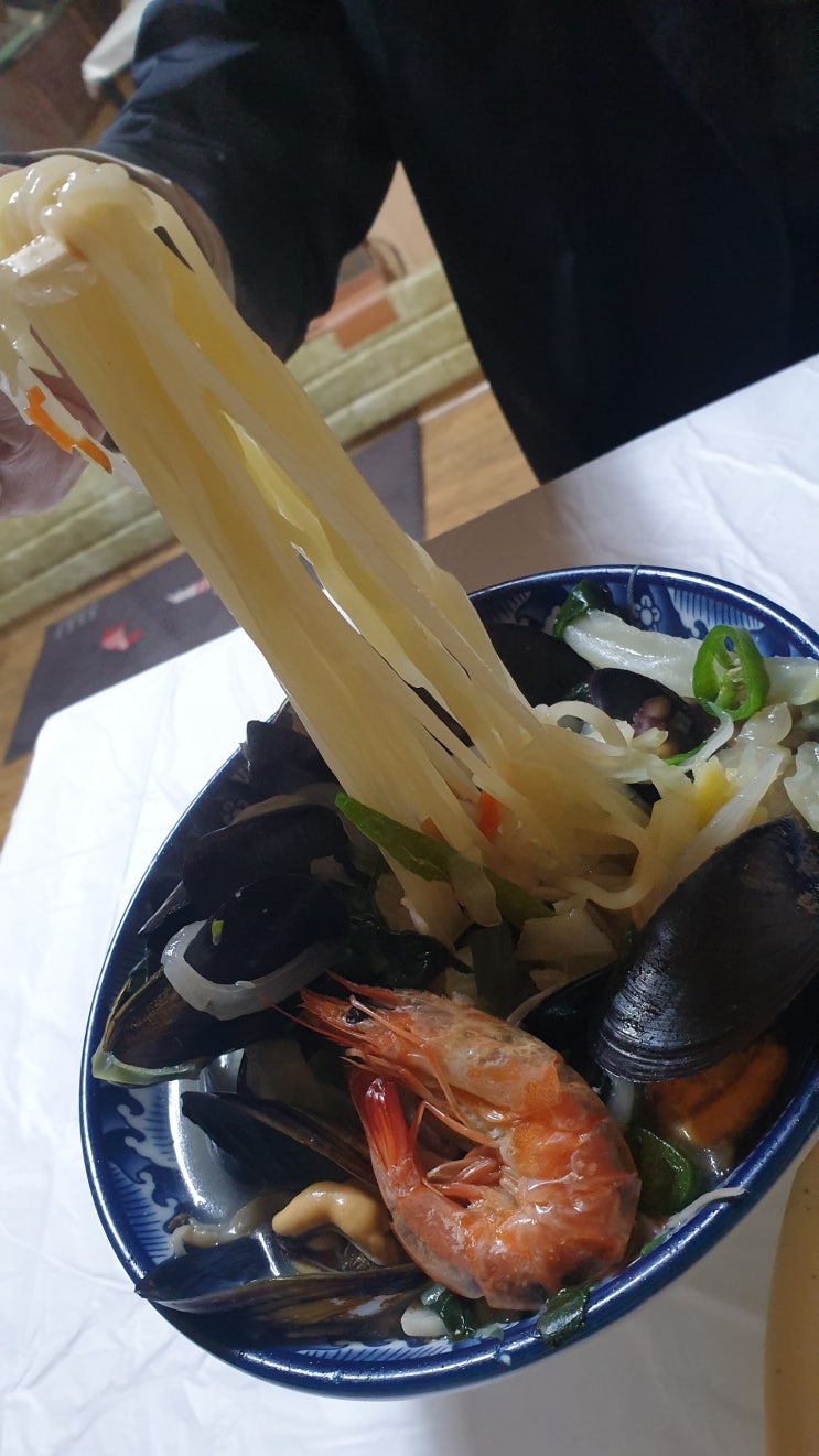  충주.괴산.수안보 백짬뽕 짜장면 맛집[상촌식당]카페[램프의향기]