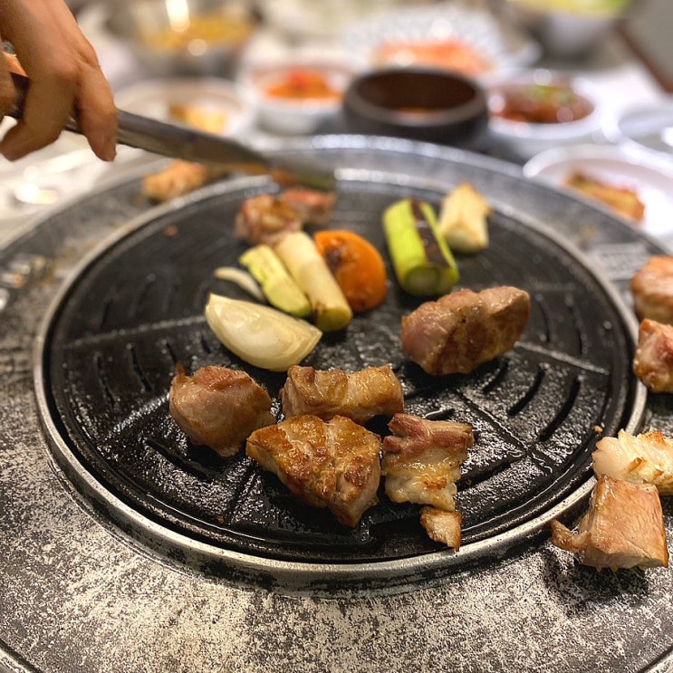  연희동 점심 메뉴로 좋은 꽃삼겹살 맛집 리정원 연희점