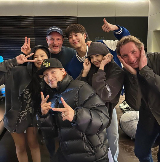박보검·블랙핑크 제니가 한 자리에, 할리우드 톱배우와 회동 '눈길' 박보검·블랙핑크 제니가 한 자리에, 할리우드 톱배우와 회동 '눈길'