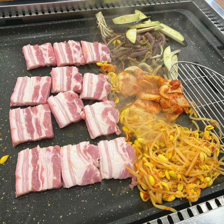  울산 동구 대패삼겹살 맛집 대형 놀이방 보유 눈꽃대패 명덕점!
