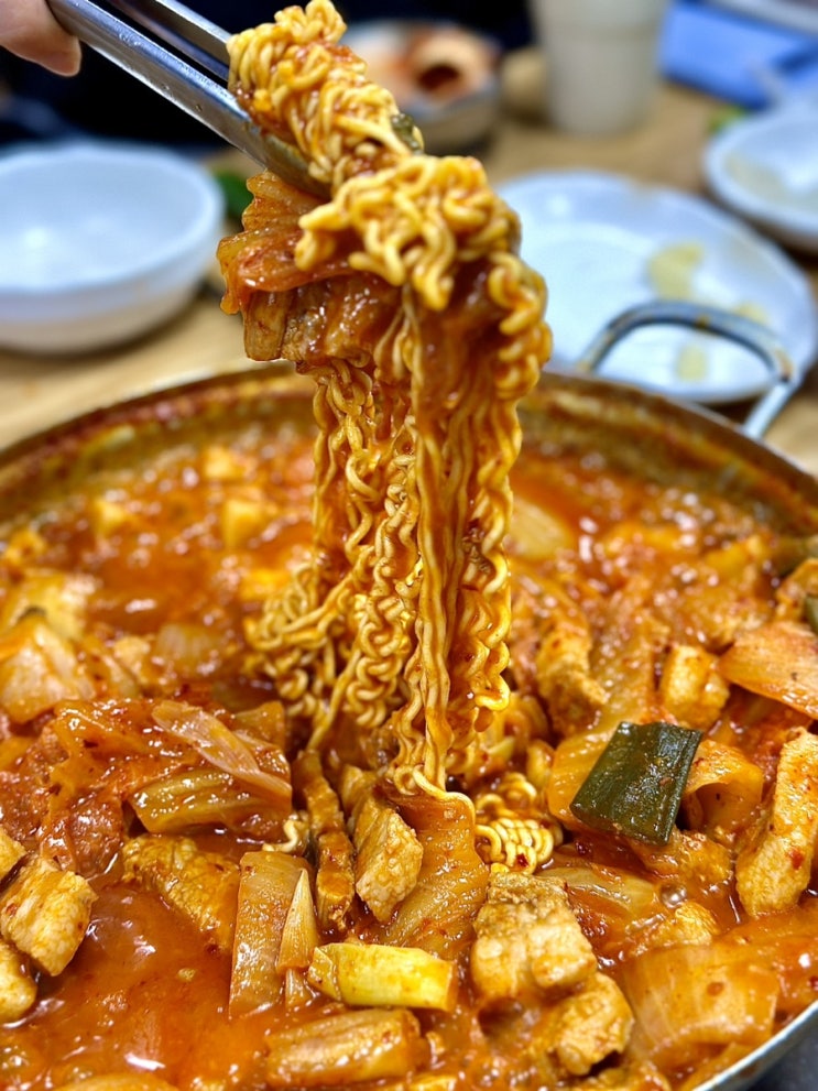  시흥동 금천구청역 맛집 : 수도권 1위 두루치기 논빼기돼지볶음