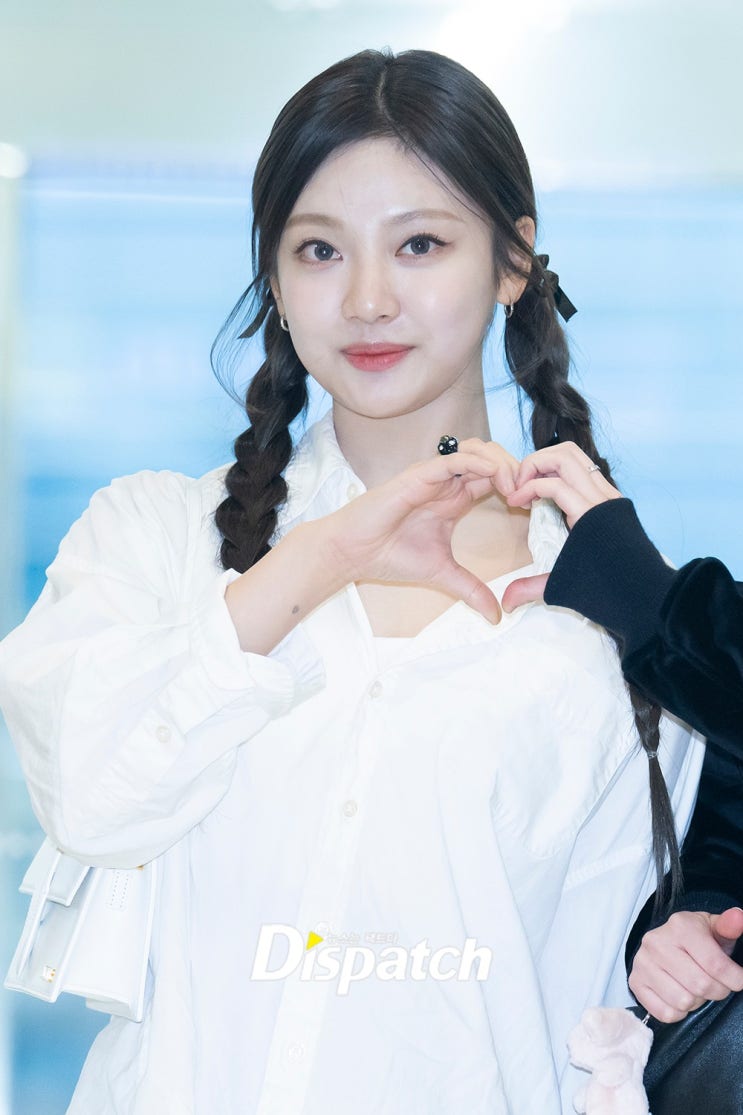 "오른쪽 눈 거의 안보여" 에스파 닝닝, 상큼한 100% 양갈래 머리 소녀...일본 오사카로 출국 "오른쪽 눈 거의 안보여" 에스파 닝닝, 상큼한 100% 양갈래 머리 소녀...일본 오사카로 출국