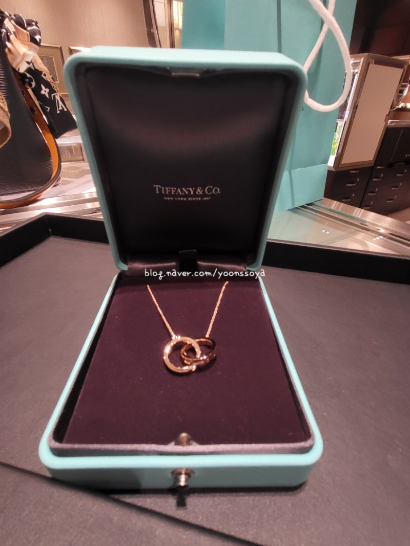 티파니앤코주얼리 인터라킹 서클 펜던트 데일리목걸이로 좋아요.가격 및 백화점구입후기 : 네이버 블로그