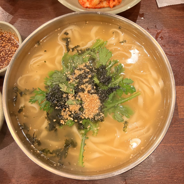  청주 용암동 맛집 밀꽃 국수정원 칼국수 튀김만두 추천