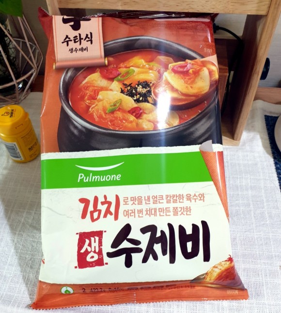  풀무원 김치생수제비로 해장국 끓이기