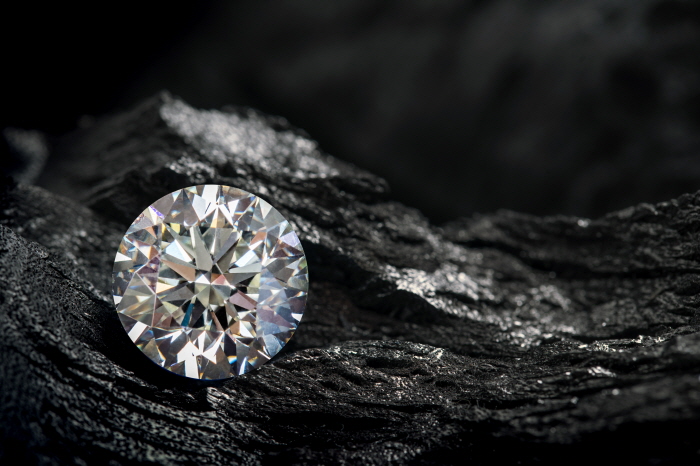 SVB파산 등 은행 위기로 토큰화 다이아몬드 판매 급증