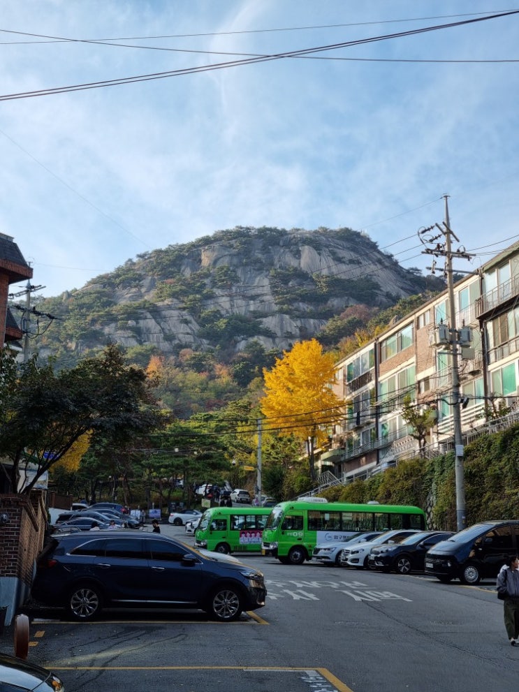 인왕산 더숲 초소 책방 가는 법(뚜벅이 기준) | 주차장 정보 | 메뉴 정리 | 단풍 맛집