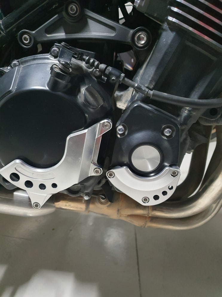  Z900RS 2019 - 알리표 엔진 커버 장착