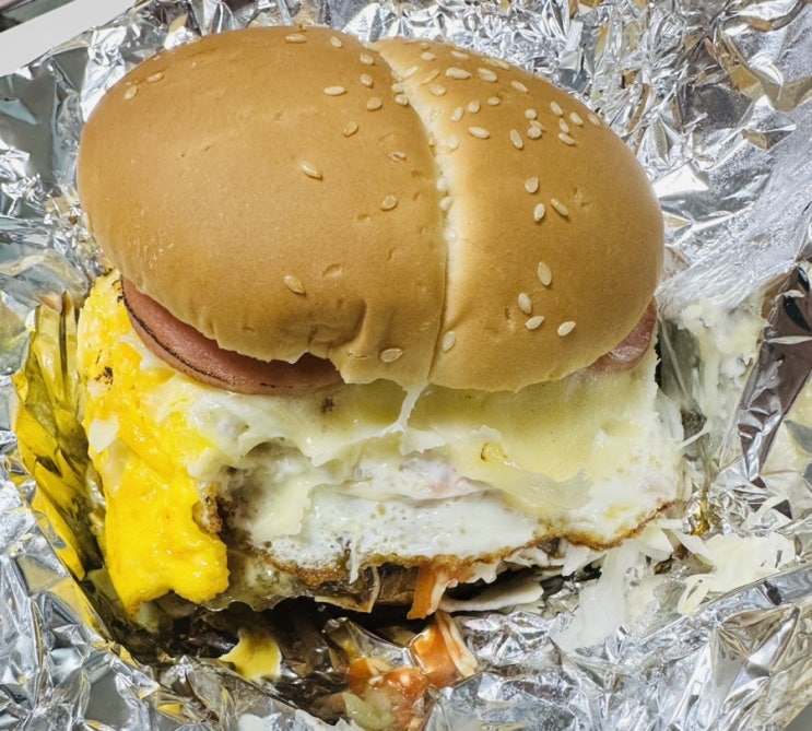  석계역 길거리 음식 맛집.마시써머거봐.유튜버가 가장 많이 다녀간 대왕 토스트 햄버거 맛집.
