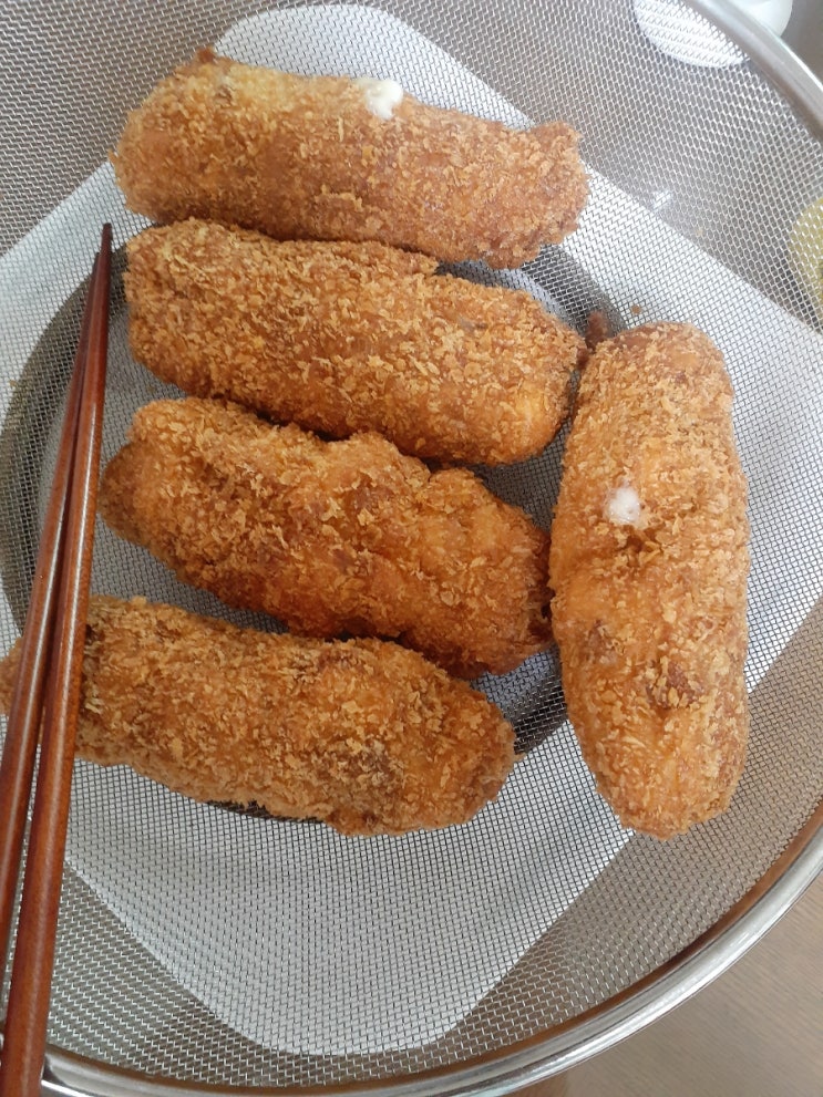  이게 과연 뭘까? 푸하하하 !