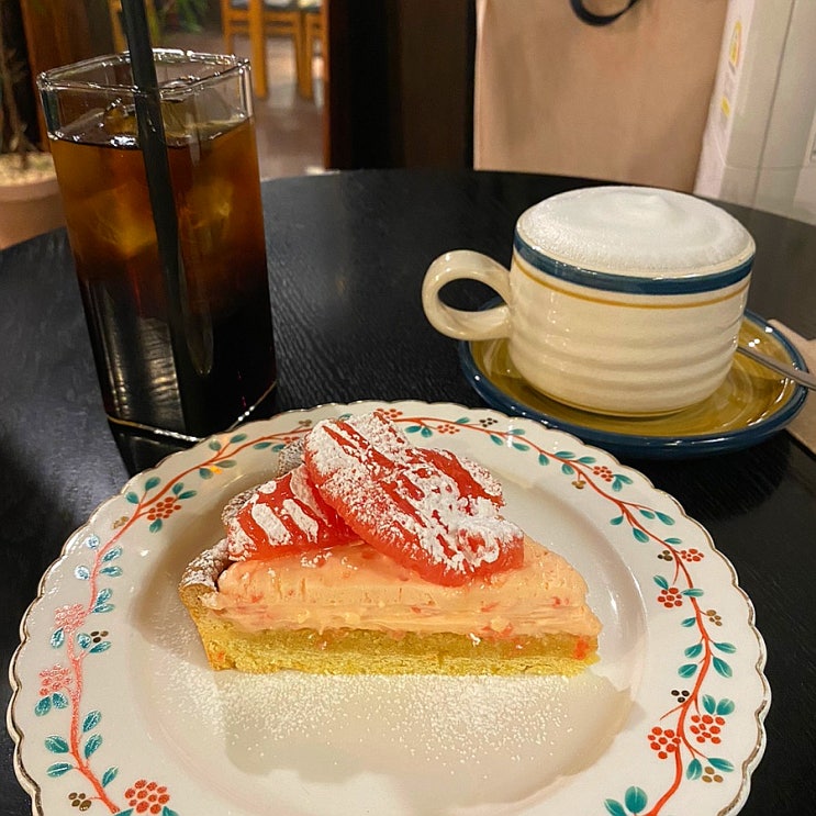  달달한 수제 연남동타르트 맛집 카페 브론시스