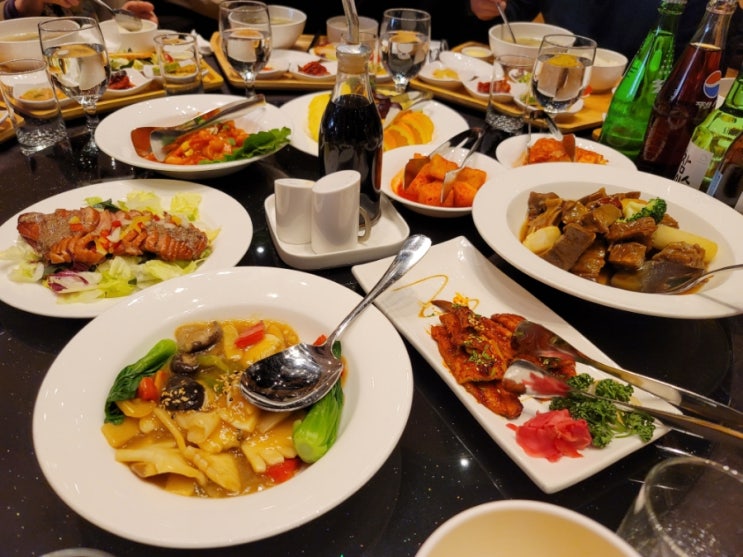  품격있는 식사와 여유로움이 있는 웨딩홀, 논현동 마리아쥬 스퀘어