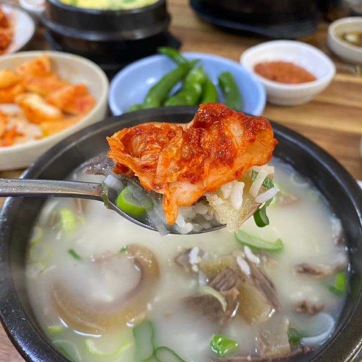  한끼 든든한 신림 국밥 이가소머리국밥