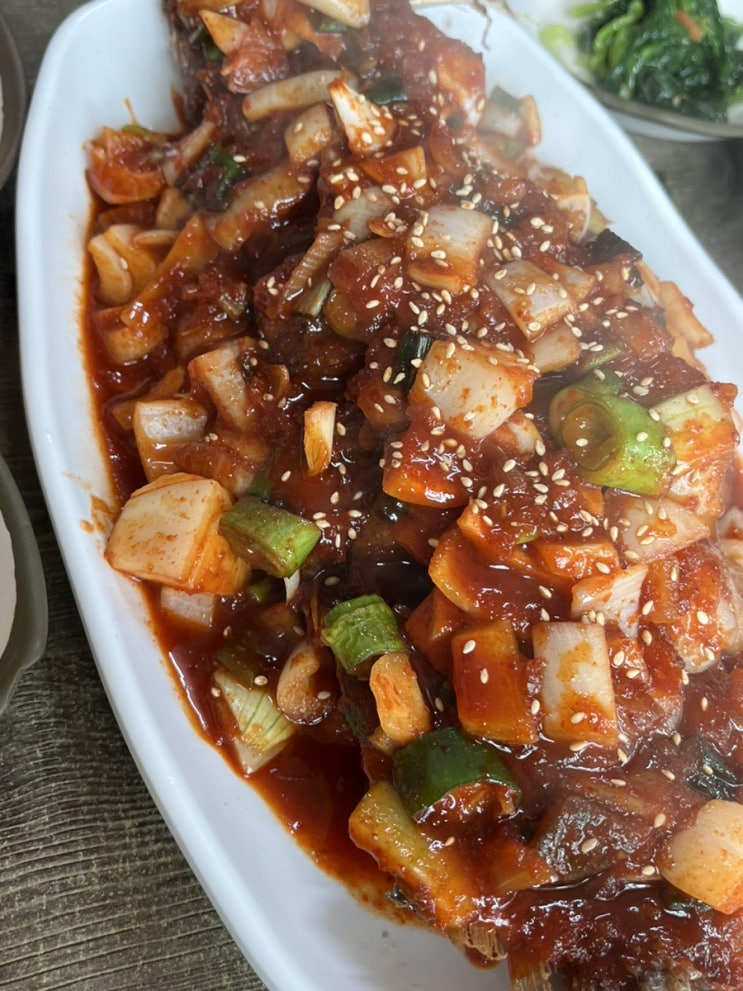  김녕해수욕장 근처 맛집 ‘우리두리’ 우럭정식과 밑반찬이 맛있는 집