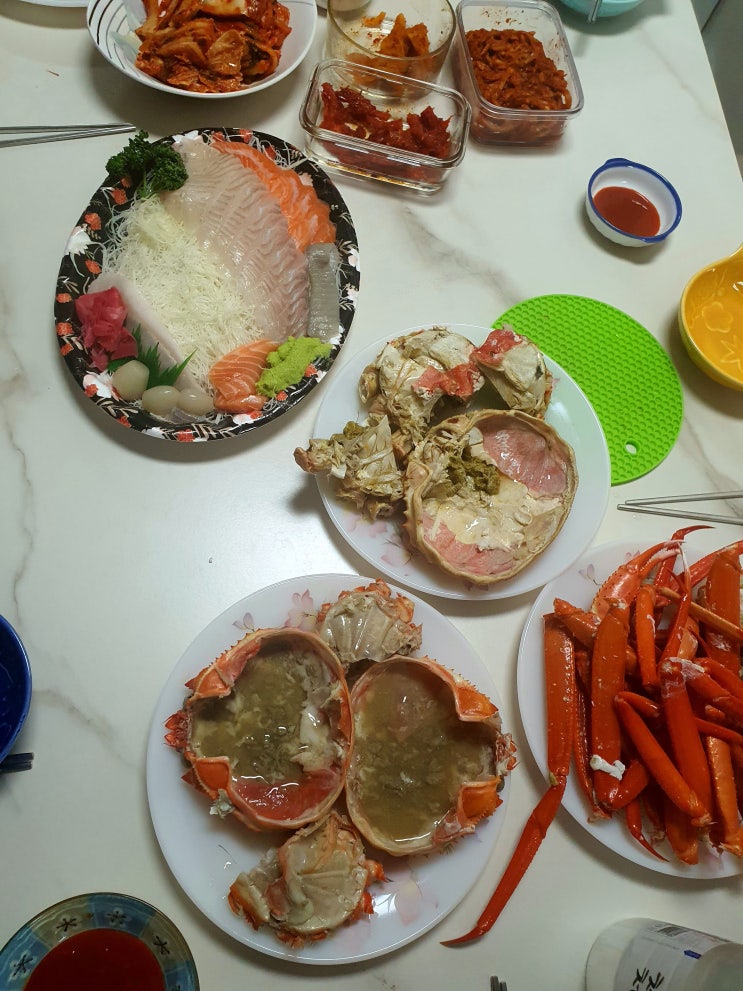  영덕 대게 제철 홍게 모둠 회 음식 조합 볶음밥 대게 라면