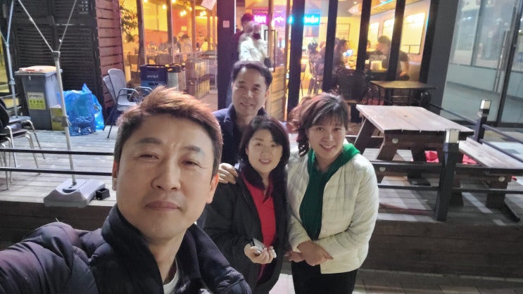 역전할머니맥주 동탄목동점에서 얼음생맥주 한잔. 역전할머니맥주 동탄목동점에서 얼음생맥주 한잔.