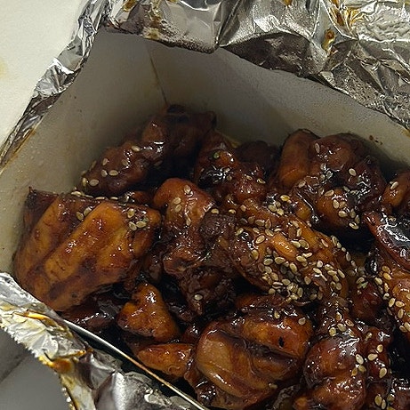 [동근이숯불두마리치킨] 튀긴 치킨이 부담스러울 땐 숯불 치킨 맛집 동근이로! (가격 / 칼로....