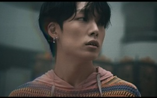 아이콘 바비, 싱글 수록곡 '벛꽃' 뮤비공개…'아름다운 사랑의 간절함' 아이콘 바비, 싱글 수록곡 '벛꽃' 뮤비공개…'아름다운 사랑의 간절함'