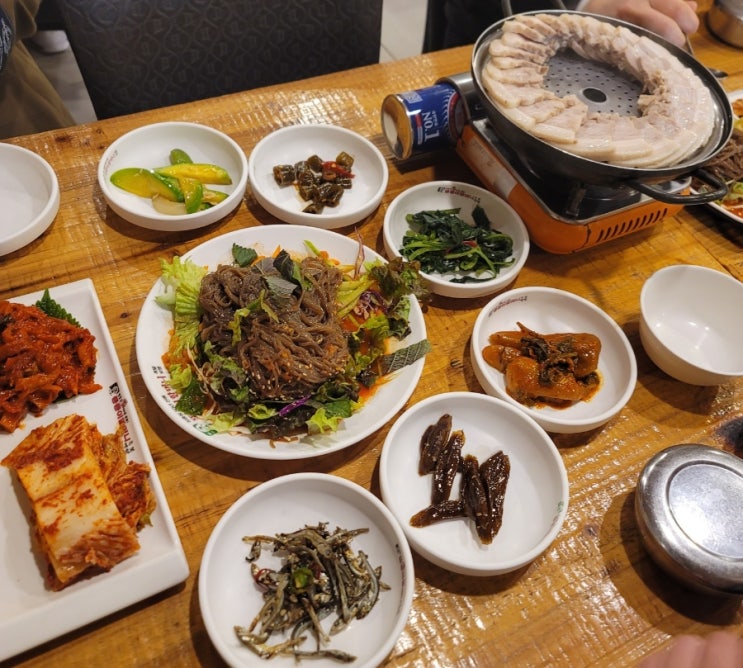  부천역 보쌈정식 점심으로 최고인 장충뚱뚱이할머니족발보쌈