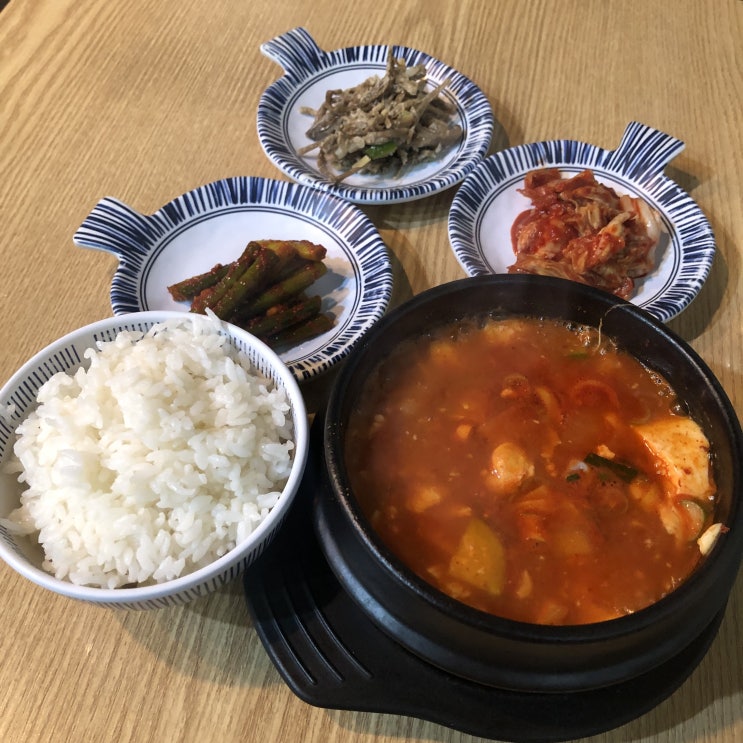  남동공단 맛집 호구포역 분식이랑커피랑 순두부찌개 해장 대박