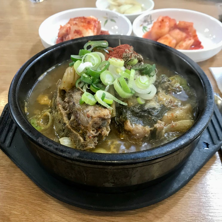 시래기가 들어있는 맛있는 뼈해장국 쌍용동 대통령해장국감자탕 / 천안식후감