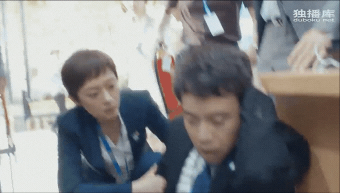  <중드 안가 8화>지혼자 흥분하고 지혼자 넘어져서 머리통에서 피나불고 웃겨서 배아파죽겠네 我笑得肚子疼
