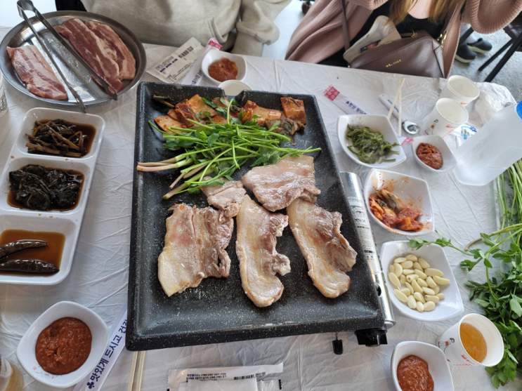  3월청도여행코스 한재미나리삼겹살맛집과 운문사근처 카페밀톤(Millton)을 소개합니다.