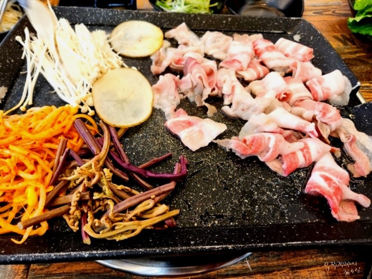  서산 일품대패 무한리필 셀프바가 있는 대패삼겹살 맛집