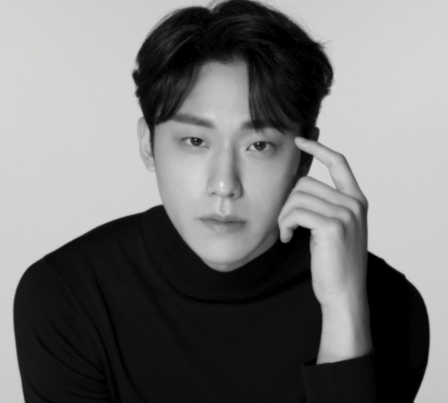  이도현 프로필 나이 배우 데뷔 작품 활동 학력 인스타그램 사진 움짤
