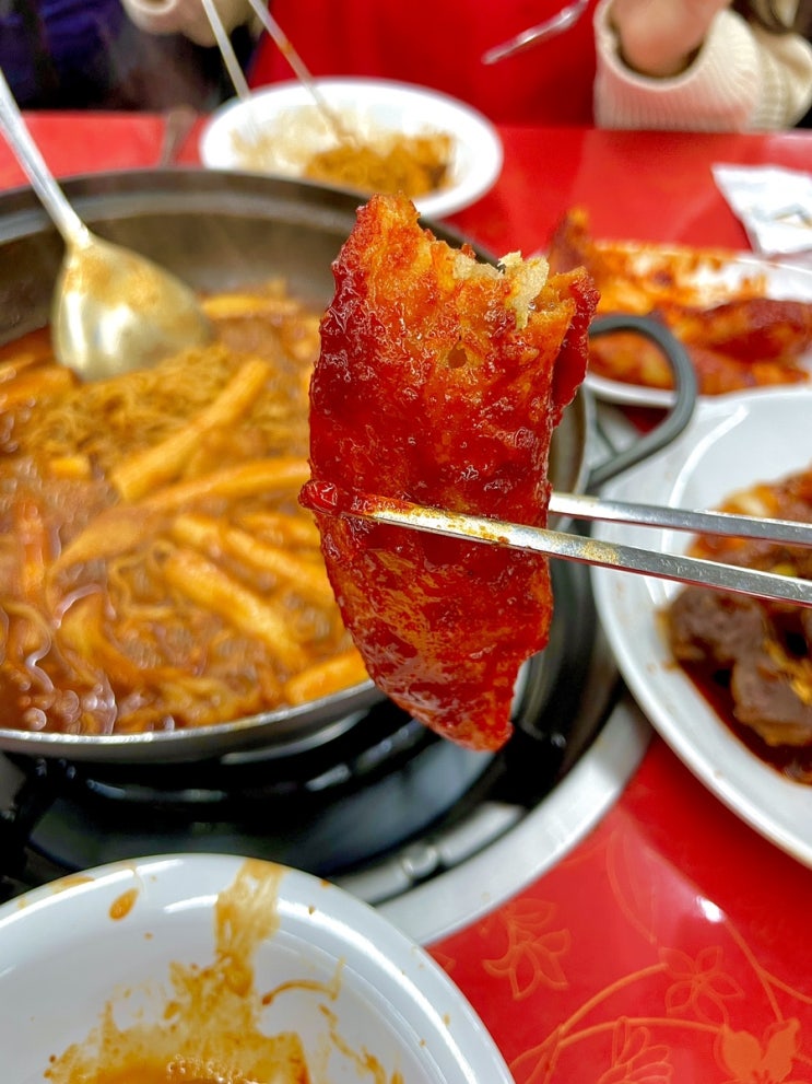  [서울 사당/이수] 양도 많고 사람도 많은 맛있는 즉석떡볶이 찐맛집 "애플하우스" (ft.무침군만두 안먹으면 유죄)