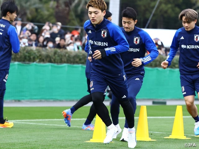 일본축구대표팀 해외파 등이 합류해 우루과이 대표팀 훈련에 나선다.