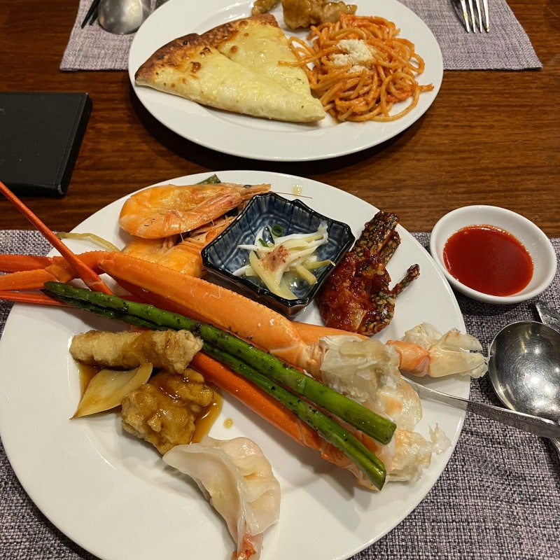 더 클래식 500 라구뜨 | 서울 가성비 좋은 호텔 뷔페, 평일 디너 뷔페 이용 후기 : 네이버 블로그