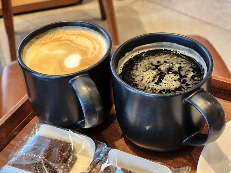 일산 가로수길 카페 <스타벅스 일산가로수길R점> 스벅 리저브 매장에서 즐긴 특별한 커피와 바크 초콜릿