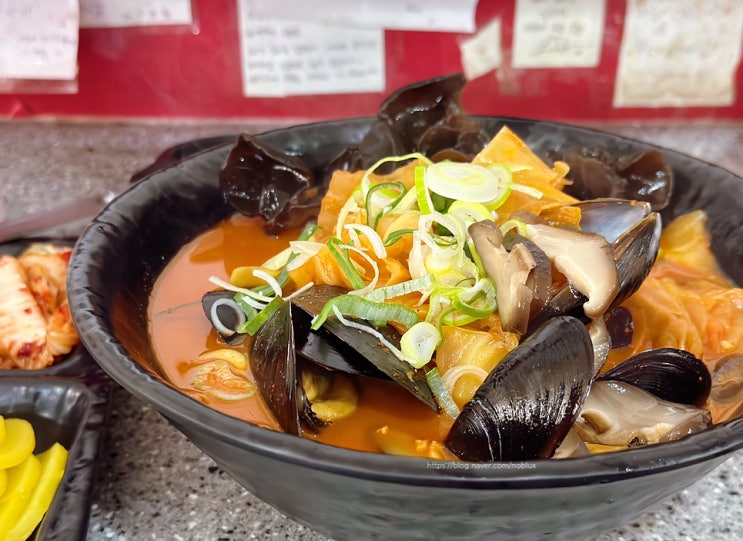   함부로 도전 금지!!!!! 맵부심이 통하지 않는 매운 맛의 세계 <신길동매운짬뽕>